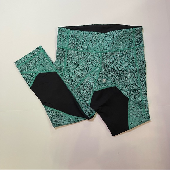 Lululemon Pace Rival Crop Power Luxtreme Spray Jacquard Bali Breeze Black Size 8 - Picture 3 of 16